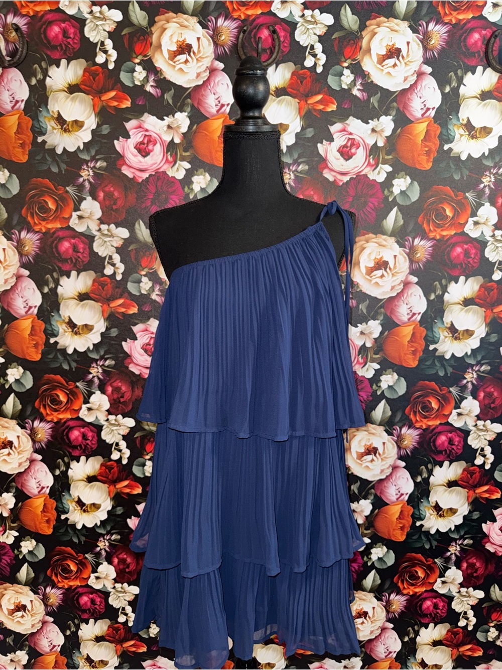 Lulu's Navy Blue One-Shoulder Tiered Pleated Dress, Medium, NWT
